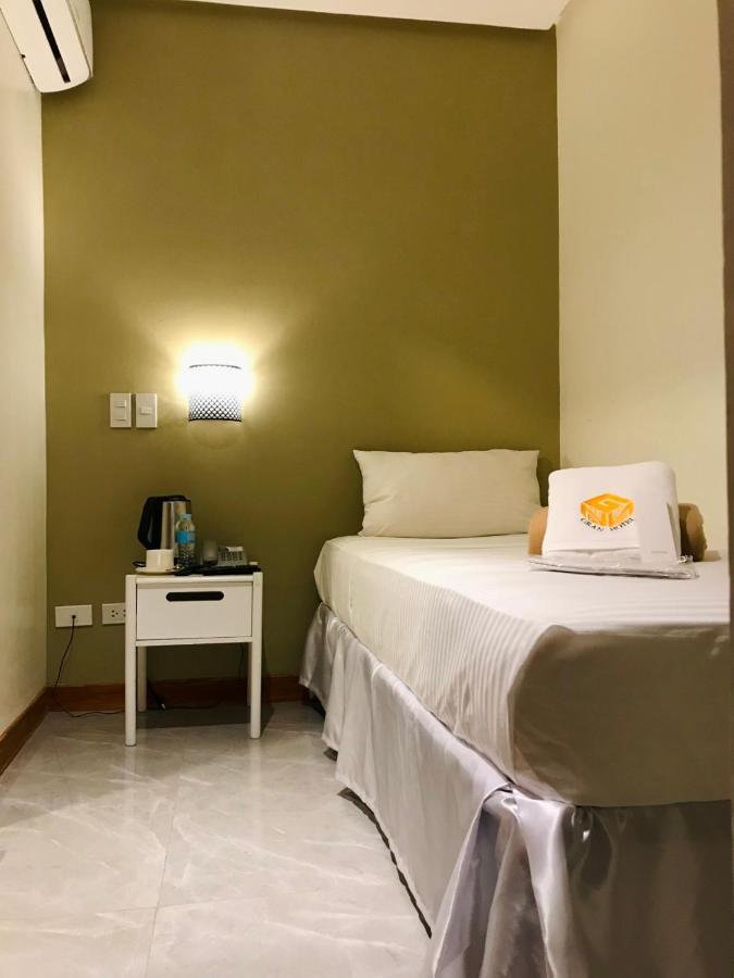 Ngn Gran Hotel Tuguegarao City Εξωτερικό φωτογραφία